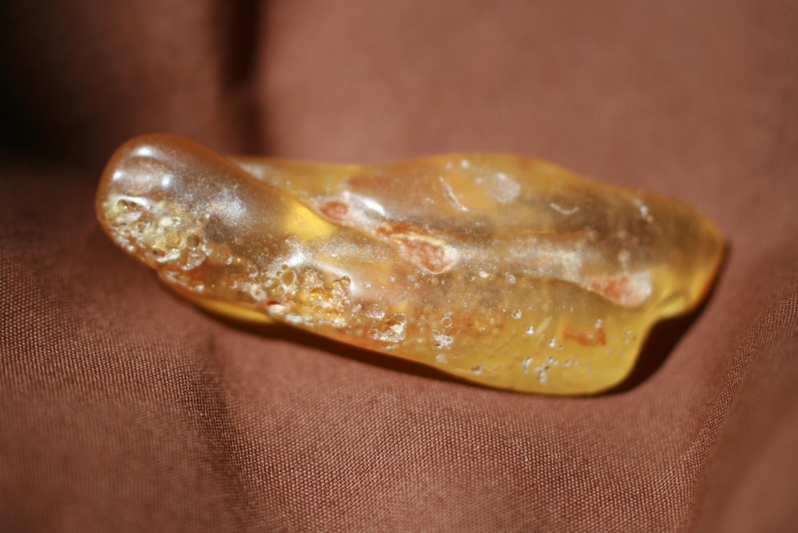 Amber Specimen helps promote Fertility 5055